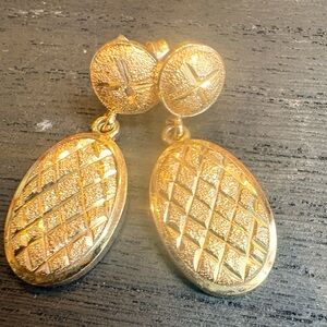 Vintage 18kt Gold Earrings